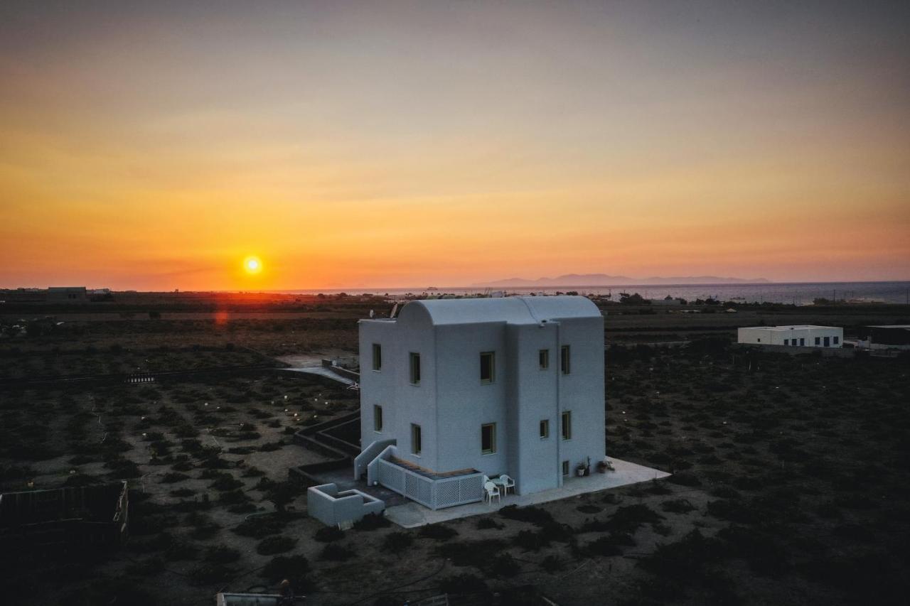 Abelonas Foinikia (Santorini)